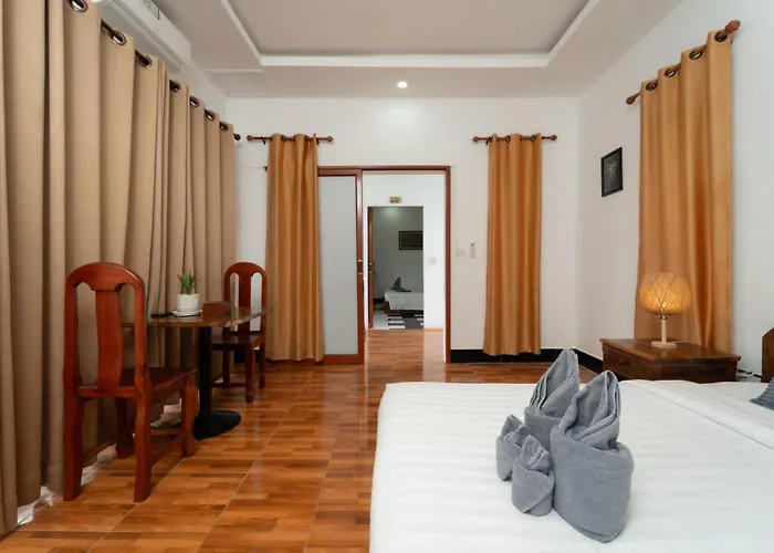 Villa Serey Private Grill & Chill Near Pub Street *