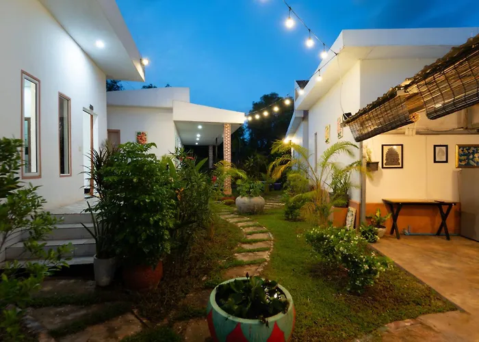 Villa Serey Private Grill & Chill Near Pub Street *