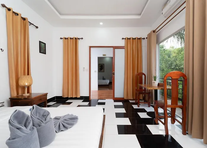 Serey Private Grill & Chill Near Pub Street Villa